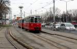 Wien Wiener Linien SL 6 (c4 1372 (Rotax 1977) + E1 4521 (Lohner 1973)) Kaiserebersdorf, Zinnergasse am 15.