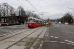 Wien Wiener Linien SL 67 (E2 4096 (SGP 1990) + c5 1496 (Rotax 1988) Neilreichgasse / Wienerfeldgasse am 15. Februar 2016.