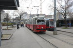 Wien Wiener Linien SL 30 (E1 4799) Brigittenau, Friedrich-Engels-Platz am 23. März 2016. - Der Nachmittagsstoßverkehr der Straßenbahnen hat angefangen, und ein Zug der Linie 30 fährt auf der Strecke der SL 31 vom Betriebsbahnhof Brigittenau in der Wexstraße über den Friedrich-Engels-Platz und die Floridsdorfer Brücke nach Floridsdorf, um von dort die folgenden Stunden die Strecke zwischen S-/U-Floridsdorf / Franz-Jonas-Platz und Stammersdorf zusammen mit der SL 31 zu bedienen.