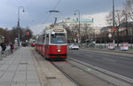 Wien Wiener Linien SL 71 (E2 4097) Innenstadt, Dr.-Karl-Renner-Ring / Parlament am 24. März 2016.