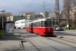 Wien Wiener Linien SL 6 (c5 1480 + E2 4080) Kaiserebersdorf, Pantucekgasse (Hst. Widholzgasse) am 22. März 2016.