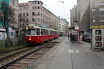 Wien Wiener Linien SL 1 (E2 4012 + c5 1412) Favoriten, Quellenstraße / Knöllgasse am 18. Februar 2016.