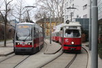 Wien Wiener Linien SL 25 (B 683) / Sl 30 (E1 4768 + c4 1325) Floridsdorf, Linke Nordbahngasse (Hst. Franz-Jonas-Platz - Schleife) am 15. Februar 2016.