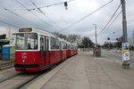 Wien Wiener Linien SL 71 (c5 1490 + E2 4090) Simmering, Simmeringer Hauptstraße (Hst. Zentralfriedhof 2. Tor.) am 22. März 2016.