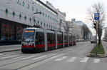 Wien Wiener Linien SL 67 (B 639) Favoriten, Favoritenstraße (Hst. Schleiergasse) am 16. Februar 2016.