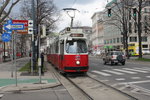 Wien Wiener Linien SL 1 (E2 4031) Innere Stadt, Universitätsring / Rathausplatz am 24. März 2016.