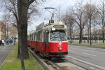 Wien Wiener Linien SL 1 (E2 4004 + c5 1404) Innere Stadt, Burgring am 24. März 2016.