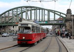 Wien Wiener Linien SL 43 (E1 4855 + c4 1351) Hernals, Hernalser Hauptstraße / S-Bhf. Hernals (Hst. Hernals) am 24. März 2016.