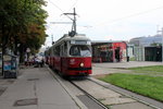Wien Wiener Linien SL 31 (E1 4807 + c4 1307) I, Innere Stadt, Franz-Josefs-Kai / U-Bahnstation Schottenring am 25. Juli 2016. - E1 4807: Hersteller: SGP. Baujahr: 1973.