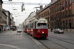 Wien Wiener Linien SL O (E1 4513 + c3 1261) X, Favoriten, Laxenburger Straße / Gudrunstraße am 17. Oktober 2016.