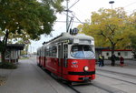 Wien Wiener Linien SL 33 (E1 4763) XX, Brigittenau, Friedrich-Engels-Platz am 21. Oktober 2016.