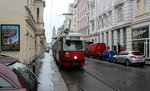 Wien Wiener Linien SL 49 (E1 4548) VII, Neubau, Westbahnstraße am 20. Oktober 2016.