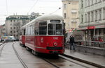 Wien Wiener Linien SL 49 (c4 1362 + E1 4549) XV, Rudolfsheim-Fünfhaus, Hütteldorfer Straße (Hst. Johnstraße) am 17. Februar 2016. - Die Johnstraße erhielt 1894 ihren gegenwärtigen Namen; benannt wurde sie nach Franz Xaver Freiherr von John, der von 1815 bis 1876 lebte. Franz Xaver Freiherr von John, der der Chef des österreichischen Generalstabs war, wurde 1866 Kriegsminister.