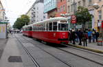 Wien Wiener Linien SL 6 (c3 1207 + E1 4515) X, Favoriten, Quellenstraße / Favoritenstraße am 21. Oktober 2016.