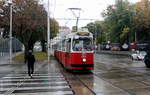 Wien Wiener Linien SL 18 (E2 4095 (SGP 1990)) V, Margareten, Margaretengürtel / Schönbrunner Straße am 18. Oktober 2016.