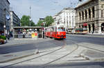 Wien WVB SL J (E1 4530 (Bombardier-Rotax 1973)) I, Innere Stadt, Opernring / Kärntner Straße im August 1994. - Scan von einem Farbnegativ. Film: Kodak Gold 200. Kamera: Minolta XG-1.