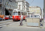 Wien Wiener Stadtwerke-Verkehrsbetriebe (WVB) SL 71 (E2 4013 (SGP 1978)) I, Innere Stadt, Schwarzenbergplatz im August 1994.