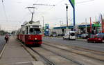 Wien Wiener Linien SL 30 (E1 4786 + c4 1328) XXI, Floridsdorf, Brünner Straße / Carabelligasse am 21. Oktober 2016.