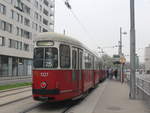 Wien Wiener Linien SL 25 (c4 1327 + E1 4733) XXII, Donaustadt, Tokiostraße / Donaufelder Straße (Hst.