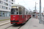 Wien Wiener Linien SL 25 (c4 1307 + E1 4827) XXII, Donaustadt, Kagran, Tokiostraße / Donaufelder Straße (Hst.