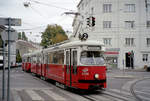 Wien Wiener Stadtwerke-Verkehrsbetriebe / Wiener Linien: Gelenktriebwagen des Typs E1: Motiv: E1 4556 + c3 1207 auf der SL 2.
