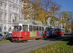 Wien Wiener Stadtwerke-Verkehrsbetriebe / Wiener Linien: Gelenktriebwagen des Typs E1: Motiv: E1 4560 + c3 1217 als SL 18.
