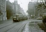 Wien Wiener Verkehrsbetriebe Allerheiligenverkehr 1975: Am Schlickplatz fährt am Morgen des 1.
