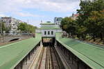 Blick am 27.07.2026 auf den U-Bahnhof Wien Sch�nbrunn.