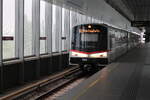 V/v Triebzug 3869 der Wiener Linien als U2 (Wien Seenstadt - Karlsplatz), am 27.07.2026 in Wien Stadlau.