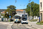 Baden. Am vorletzten Augusttag 2026 fand die vorerst letzte geplante Fahrt der Baureihe 100 bei der Badner Bahn statt. Am 30.08.2026 wurde noch zwei Garnituren f�r einen Abschied auf die Strecke geschickt.
Triebwagen 126 hat hier soeben den Endpunkt erreicht und wir in K�rze retour nach Inzersdorf aufbrechen.