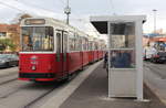 Wien Wiener Linien SL 25 (c5 1462 (Bombardier-Rotax, vorm. Lohnerwerke, 1985) + E2 4062 (SGP 1986)) XXII, Donaustadt, Neukagran, Erzherzog-Karl-Straße / Donaustadtstraße (Hst. Donaustadtstraße) am 29. November 2019.