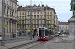 Auf Bahnfoto-Tour durch Wien - eine Chronologie (Do. 06. Feb. 08:30)

Flexity Wien 303 der Linie 71 am Schwarzenbergplatz.

06.02.2025 (M)