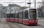 Auf Bahnfoto-Tour durch Wien - eine Chronologie (Do. 06. Feb. 10:17)

Nachschuss auf Felxity 365 an der Straßenbahnhaltestelle Quartier Belvedere. 

Ab hier nach ich eine Tram der Linie 18 in Gegenrichtung um so zum Westbahnhof zu gelangen. Am Vortag ging der Reißverschluss an meinem kleine Rucksack kappt und in einem Geschäft nahe des Westbahnhofes wollte ich einen Ersatz besorgen.

06.02.2025 (M)