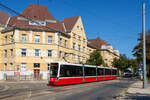 Wien     Wiener Linien Flexity Typ D 366 als Linie 62 bei der Haltestelle Wattmanngasse, 19.08.2025