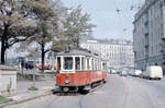 Wien: Die Wiener Straßenbahnen vor 50 Jahren: Motiv: M 4123 + c2/c3 als SL 5. Ort: VI, Mariahilf, Mariahilfer Gürtel / Matrosengasse. Datum: 1. September 1969. - Hersteller und Baujahr des M1 4123: Simmeringer Waggonfabrik 1929. - Scan eines Diapositivs. Film: Kodak Ektachrome. Kamera: Canon Canonet QL 28. - Zur Kamera: Als die dritte Kamera kaufte ich im Herbst 1968 eine Canon Canonet QL 28 mit einer Canon-Linse (40mm, f/2,8) als Ersatz für meine im Sommer 1967 eingekaufte Konica EE-Matic, die zwar nicht schlecht war, die mir aber  als Fotografen zu wenig Kreativität ermöglichte. Die Canonet QL28 war zwar besser als die Konica EE-Matic, aber entsprach auch nicht ganz meinen Erwartungen, weshalb sie im Frühling 1971 durch eine nach damaligen Verhältnissen sehr gute Spiegelreflexkamera, eine Minolta SRT-101, ersetzt wurde.  