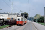 Wien: Wiener Straßenbahnen vor 50 Jahren: SL 18 (B 68 + b + b) Neubaugürtel / Europaplatz / Westbahnfof am 1. September 1969. - Die Triebwagen des Typs B (51 - 100) baute SGP 1951 - 1952. Die entsprechenden Beiwagen (b 1401 - 1490) wurden 1952 von SGP hergestellt. - Neuer verbesserter Scan eines Diapositivs. Film: Kodak Ektachrome. Kamera: Canon Canonet QL28.