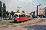 TW 4509 und Beiwagen auf der Wiener Stra�enbahnlinie 2 beim Verlassen der Station Schwedenplatz, 15.08.1984