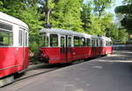 Wien Wiener Linien SL 49 (E1 4548 + c4 1339) XIV, Penzing, Hütteldorf, Endstation Hütteldorf / Bujattigasse (Ausstiegstelle) am 10. Mai 2019. - Nach dem Seidenwarenfabrikanten, Hausbesitzer und Wohltäter Franz Bujatti (1813 bis 1897) bekam die Bujattigasse 1898 ihre Bezeichnung.