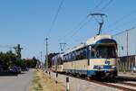 Tw.118 + 409 am südlichen Ortsrand von Traiskirchen auf der Fahrt nach Baden. (10.07.2021)