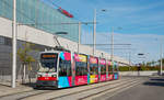 Wien     Wiener Linien ULF B1 747  200 Jahre Erste Bank  als Linie 26, Hausfeldstraße, 11.10.2019.