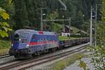 1116 195 mit Güterzug in Klaus am 26.09.2017.