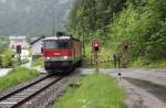 Am Pfingstmontag verl��t morgends R 3449 den Bahnhof Bad Aussee und wird in K�rze die steirisch ober�sterr.
