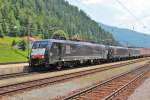 Am 30.Juni 2012 durchf�hrt ein Triple schwarzer 189er angef�hrt von ES64F4 281 mit einem KLV-Zug den Bahnhof Mallnitz-Obervellach auf der Tauernbahn in Richtung Schwarzach St.Veit.
