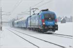 1016 023  Kyoto  f�hrt mit dem Trafozug 90043 durch Mautern.