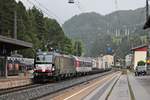 Durchfahrt am 04.07.2018 von MRCE/ÖBB X4 E-878 (193 878-6) mit einer RoLa (Brennersee - Wörgl) und der MRCE/ÖBB X4 E-603 (193 603-8) am Zugschluss durch den Bahnhof von Steinach in