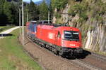 ÖBB 1216 001-8, 1116 195-9 "NightJet" & 1216 007-5 ziehen einen schweren Nothegger KLV Zug nach Italien hoch auf den Brennerpass.