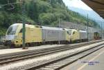 Der R�cktransport geht wie folgt: Die Diesellok f�hrt an, bei einer bestimmten Geschwindigkeit bleibt sie stehen, die E-Loks fahren mit Schwung in den anderen Bahnhofsbereich.
