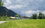 193 55* "Zwei Pole mit enormer Zugkraft" und 193 281 mit einem KLV-Zug nach Italien bei Schaftenau, 30.05.2020.