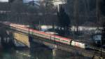 1116 264 "Hitradio �3" mit dem �BB IC 869 "Dommuseum Wien" auf der Innbr�cke in Brixlegg am 27.