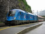 Einer meiner alten Anfänge als Spotter machte die ÖBB 1116 080-1 "UEFA Euro 2008" an einem EC nach Wien Westbahnhof beim Zwischenhalt hier leider stark verregneten Bahnhof Imst-Pitztal.